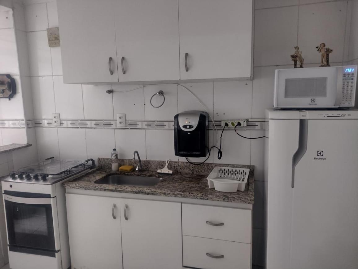 Apartamento Vento E Mar - 2 Quartos Com Sacada Na Quadra Da Praia Do Gonzaga Santos  Exterior photo