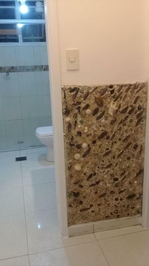 Apartamento Vento E Mar - 2 Quartos Com Sacada Na Quadra Da Praia Do Gonzaga Santos  Exterior photo